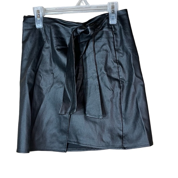 Altard State Black‎ Faux Leather Belted Skirt Womens Small - Picture 1 of 6